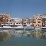 Spacious Apartment In Marbella, Pool