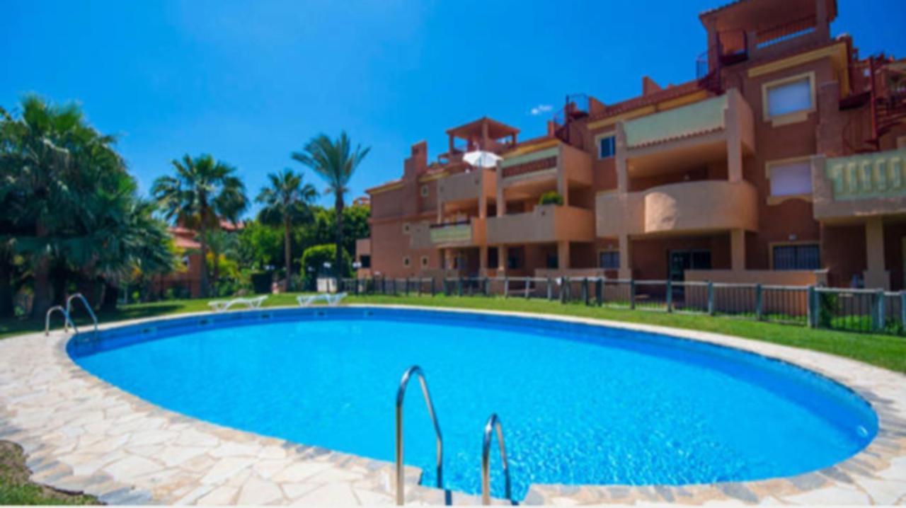 Spacious In Marbella, Pool *