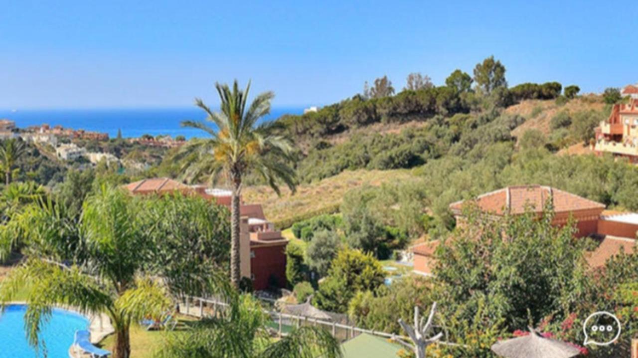 Spacious In Marbella, Pool *